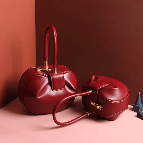 Handbags - Elegant Red Leather Handbag